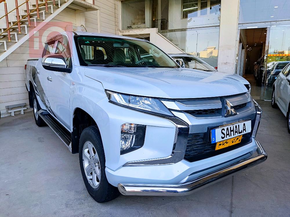 میتسوبیشی L200